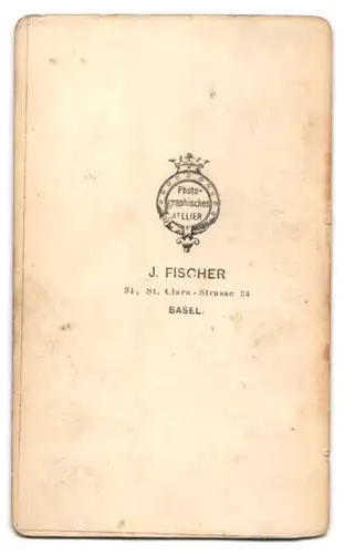 Fotografie J. Fischer, Basel, St. Clara-Str. 34, Junge Dame im karierten Kleid