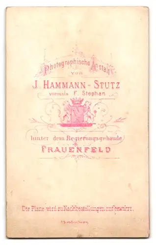 Fotografie J. Hamann-Stutz, Frauenfeld, Junger Herr in modischer Kleidung