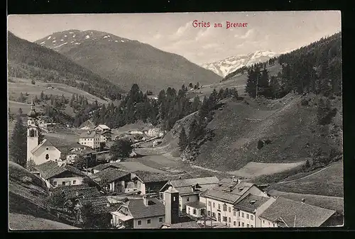 AK Gries am Brenner, Ortsansicht aus der Vogelschau mit Bergblick