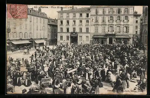 AK Vienne, Place Miremont et Marché