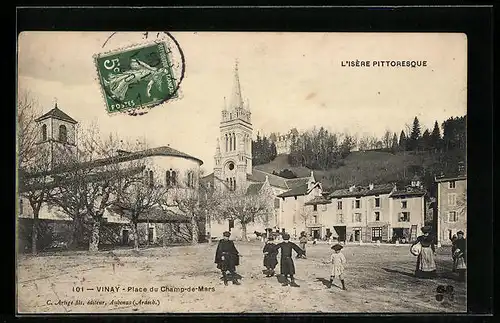 AK Vinay, Place du Champ-de-Mars