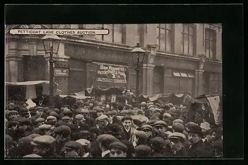 AK London, Petticoat Lane, Clothes Auction