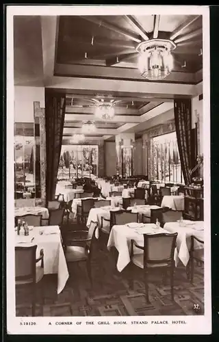 AK London, Strand Palace Hotel, A corner of the grill room