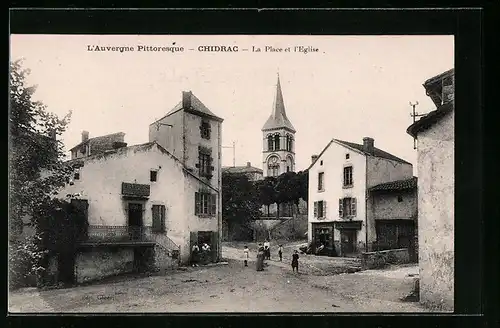 AK Chidrac, La Place et l'Eglise