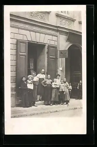 Foto-AK Wien, Johann Skoda Schuhmacher, Fischerstiege 3