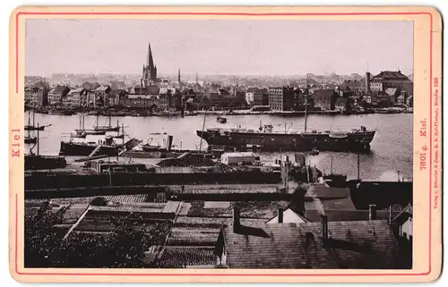 Fotografie Römmler & Jonas, Dresden, Ansicht Kiel, Blick nach der Stadt mit Schiffen