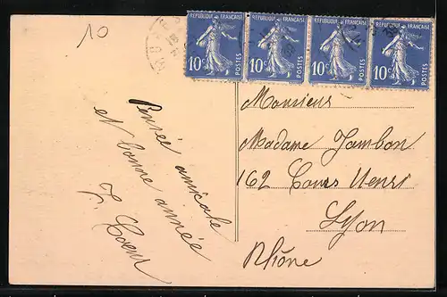 AK Morestel, Entree du Village par la route de Saint-Victor