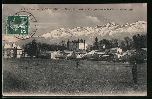 AK Montbonnot, Vue generale et le Chateau de Miribel