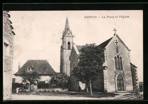 AK Mépieu, La Place et l'Eglise