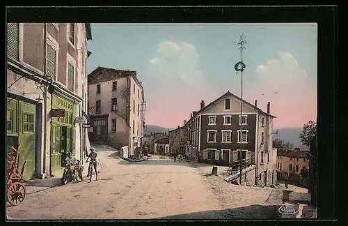 AK Cunlhat, Rue de la Poste, Strassenpartie