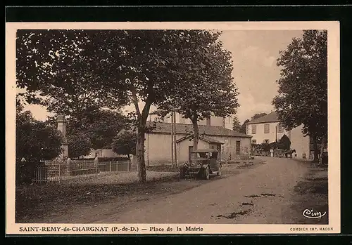 AK Saint-Remy-de-Chargnat, Place de la Mairie