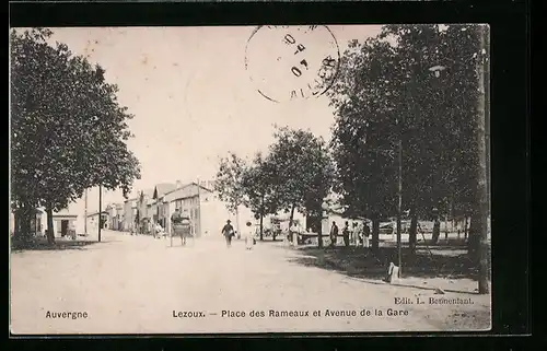 AK Lezoux, Place des Rameaux et Avenue de la Gare