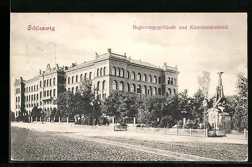AK Schleswig, Regierungsgebäude und Kanonendenkmal