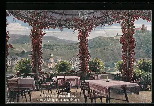 Künstler-AK Berncastel-Cues, Blick von der Terrasse des Hotels zu den 3 Königen
