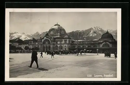 AK Luzern, Bahnhof mit Bergpanorama