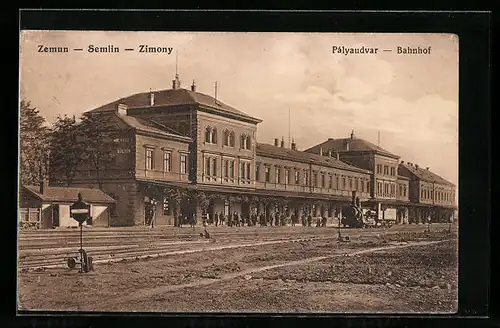 AK Semlin, Bahnhof mit Lok und Bahnsteig