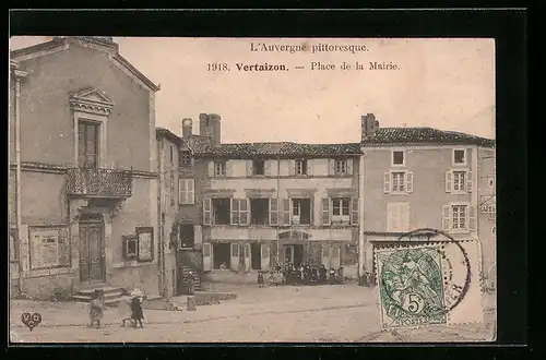 AK Vertaizon, Place de la Mairie