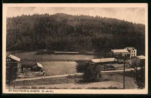 AK St-Sauveur-la-Sagne, Ortspartie aus der Vogelschau