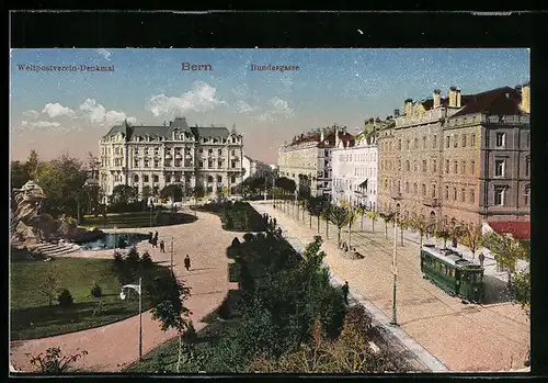 AK Bern, Weltpostverein-Denkmal, Bundesgasse und Strassenbahn