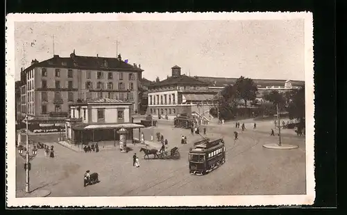 AK Genève, La gare et Place Cornavin, Strassenbahn