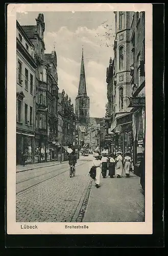 AK Lübeck, Breitestrasse mit Strassenbahn