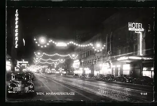 AK Wien, Mariahilferstrasse mit Autos, Weihnachtsbeleuchtung