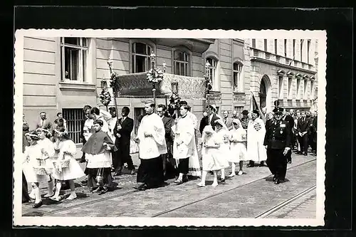 AK Wien, Fronleichnamsprozession, Pfarre St. Elisabeth