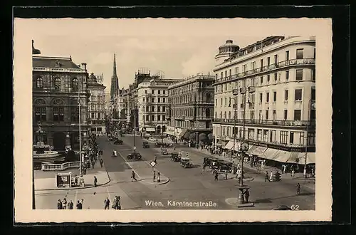 AK Wien, Kärntnerstrasse mit Brunnen, von oben gesehen