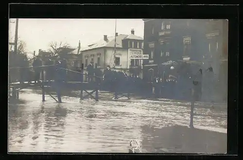 Foto-AK Coburg, Behelfsbrücke während des Hochwassers 1909