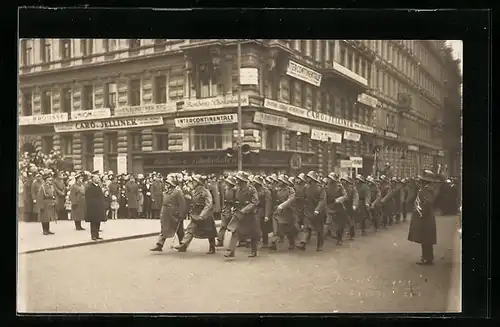AK Wien, Truppenparade am Deutschmeister Platz