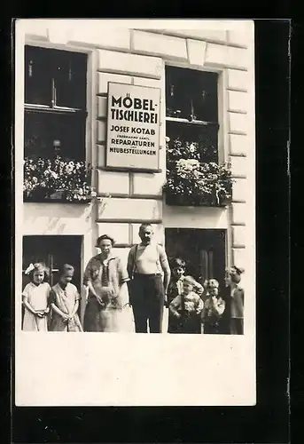 Foto-AK Wien, Tischlermeister Josef Kotab, Geblergasse 57