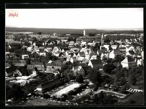 AK Pfalzgrafenweiler, Teilansicht mit Kirche und Schwimmbad