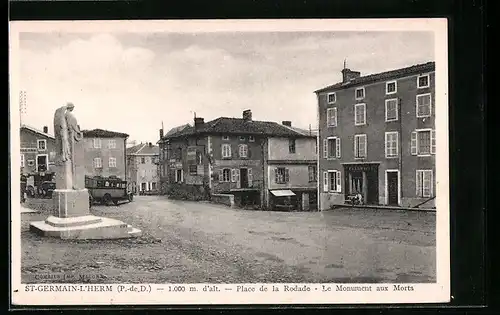 AK St-Germain-L`Herm, Place de la Rodade, Le Monument aux Morts