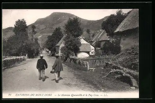 AK Queureilh, Une Rue et le Puy Gros