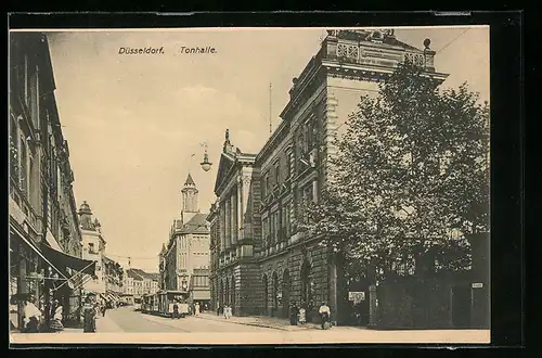 AK Düsseldorf, Strassenpartie mit Tonhalle und Strassenbahn