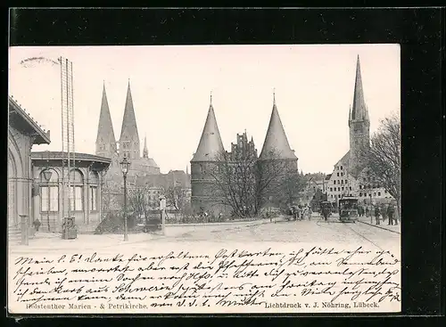 AK Lübeck, Holstentor mit Marien- & Petrikirche, Strassenbahn