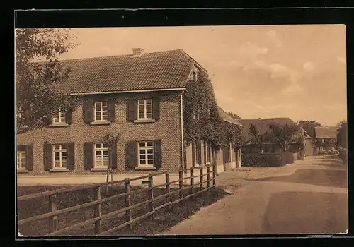 AK Holtum / Wegberg, Strassenpartie mit alten Häusern