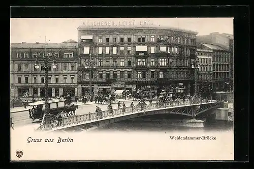 AK Berlin, Blick auf die Weidendammer Brücke mit Pferdekutschen, Cafe Barton