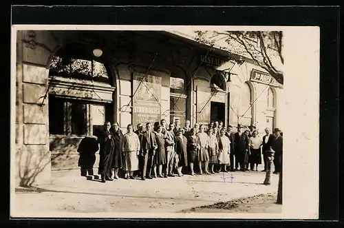 Foto-AK Wien, Gasthaus Michael Ofner, Sterneckerplatz 11