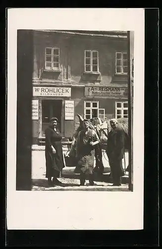 Foto-AK Wien, Bildhauer Wenzel Rohlicek, Stiegengasse 6