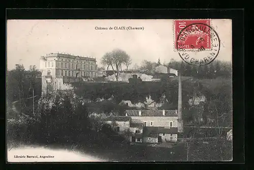 AK Claix, Charente, Blick auf das Schloss über der Stadt