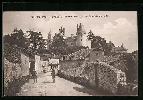 AK Verteuil, Charente, Entree de la Ville par la route de Ruffec