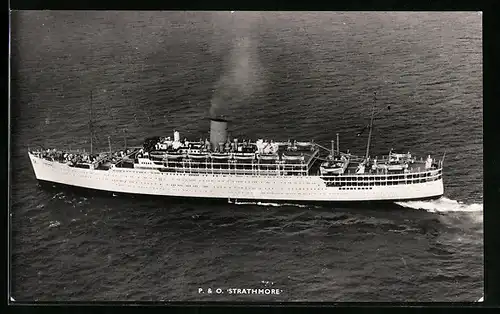 AK Passagierschiff P.&O. Strathmore, Fliegeraufnahme auf hoher See