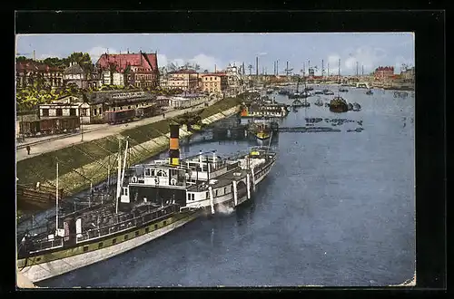 AK Ludwigshafen a. Rh., Dampfer am Landeplatz am Rhein