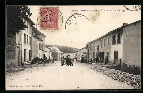 AK Saint-Didier-de-la-Tour, Le Village