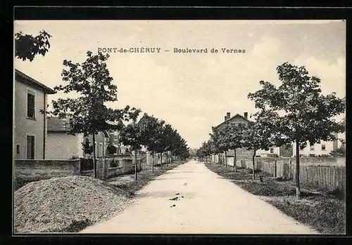 AK Pont-de-Chéruy, Boulevard de Vernes