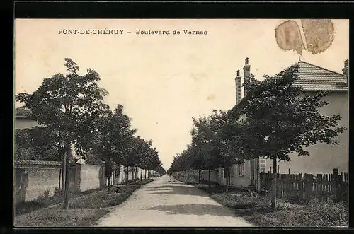 AK Pont-de-Chéruy, Boulevard de Vernes