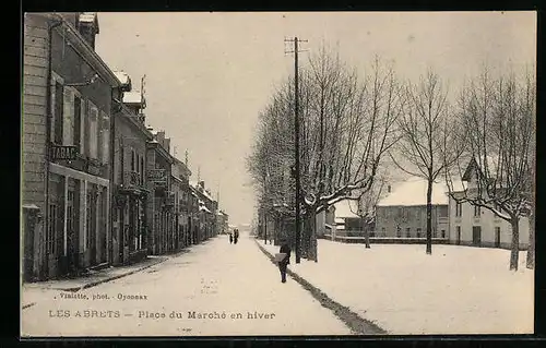 AK Les Abrets, Place du Marche en hiver