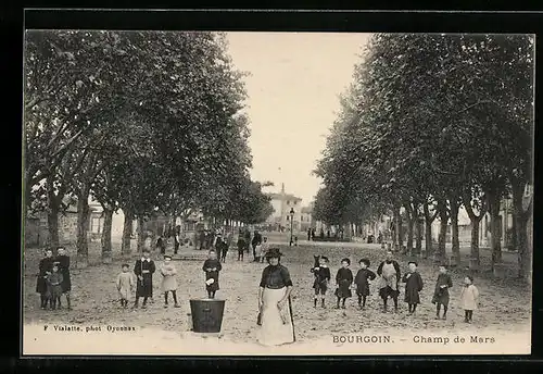 AK Bourgoin, Champ de Mars