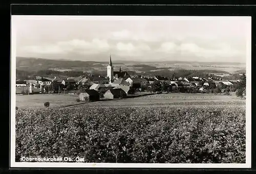 AK Oberneukirchen, Panorama mit Kirche und Umgebung